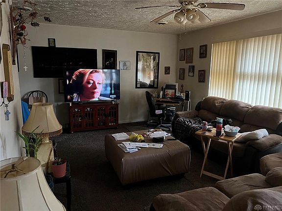 4th image of 1772 Princeton Dr