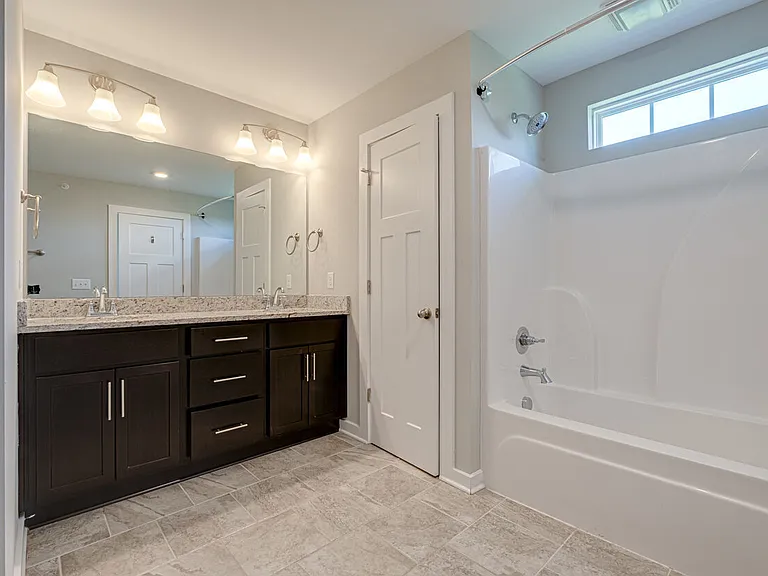 Highland at Hickory Hills Townhomes — Photo 33