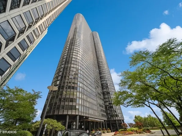 155 N Harbor Dr APT 4610, Chicago, IL 60601