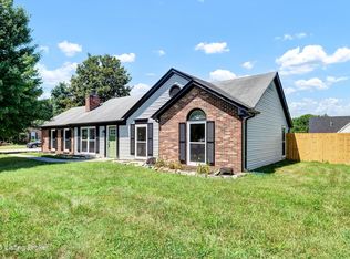 6012 Hurstview Rd, Louisville, KY 40291