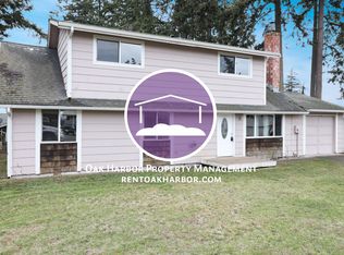 675 NW Dory Dr, Oak Harbor, WA 98277