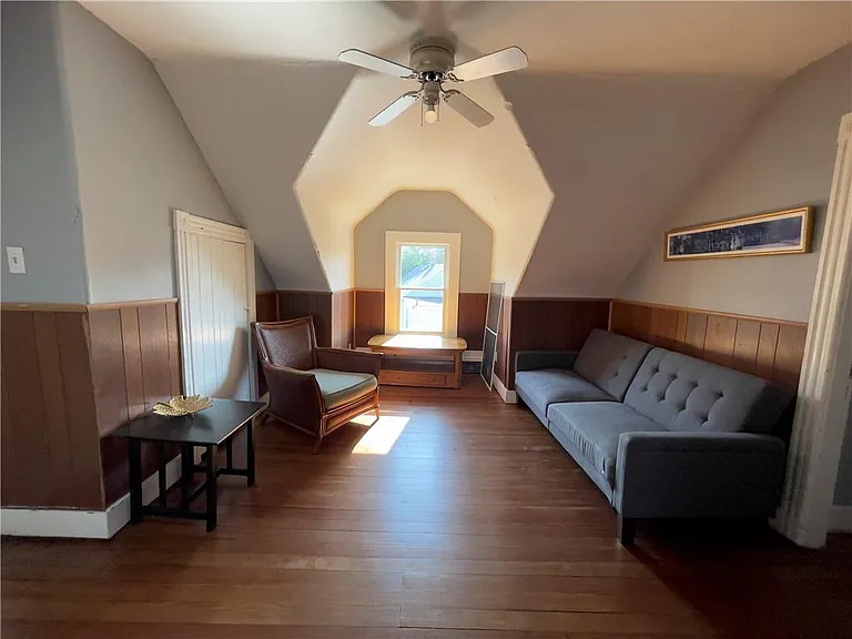 60 Berkeley Ave #2 — Photo 18