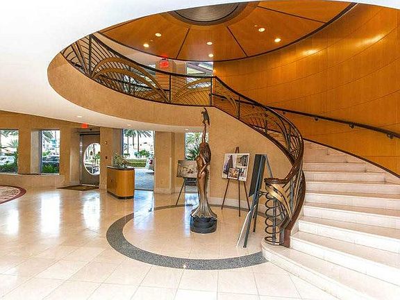 4th image of 17555 Collins Ave APT 2022