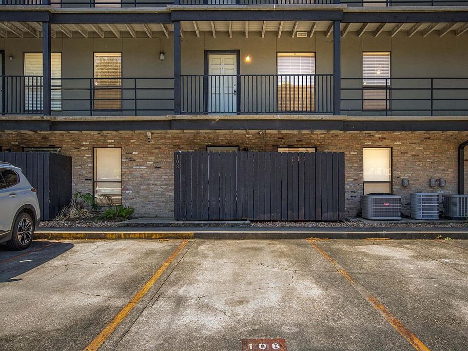 1st image of 701 S College Rd APT 208