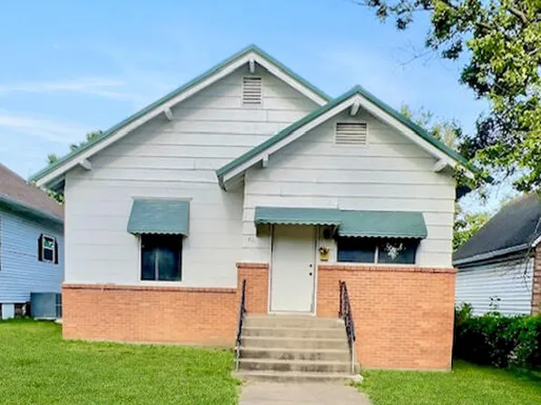611 8th Street, Monett, MO 65708