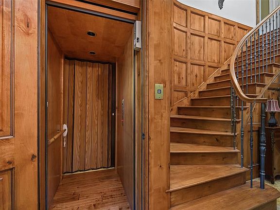 5th image of 105 Glynn Way Dr