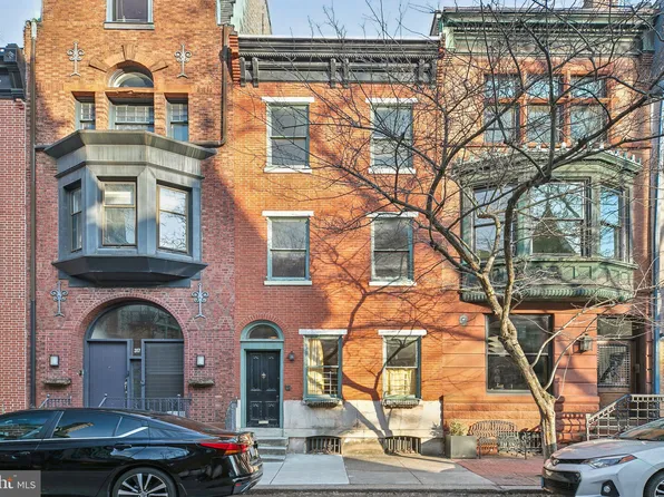 319 S 18th St, Philadelphia, PA 19103