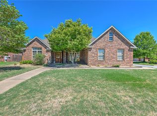 609 SW Meadow Point, Bentonville, AR 72712