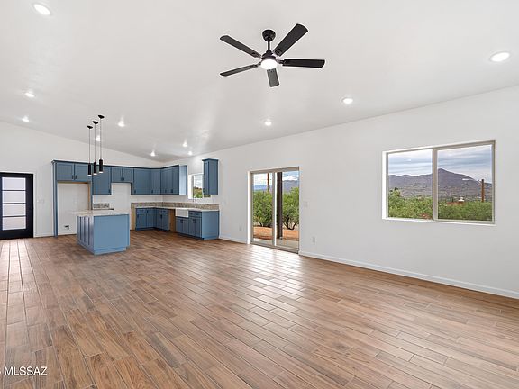 3rd image of 1801 Birmania Ct