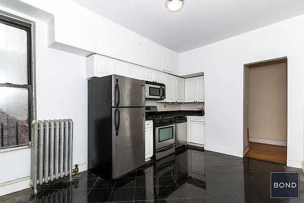 Rented by Bond New York | media 5