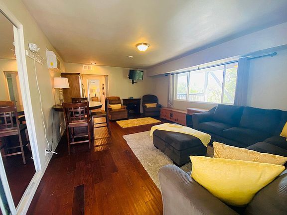 4th image of 27547 Alpen Dr