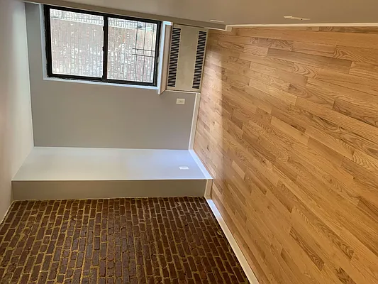 Rented by Midbrook Realty, LLC | media 40