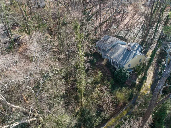 3910 Powers Ferry Rd, Atlanta, GA 30342