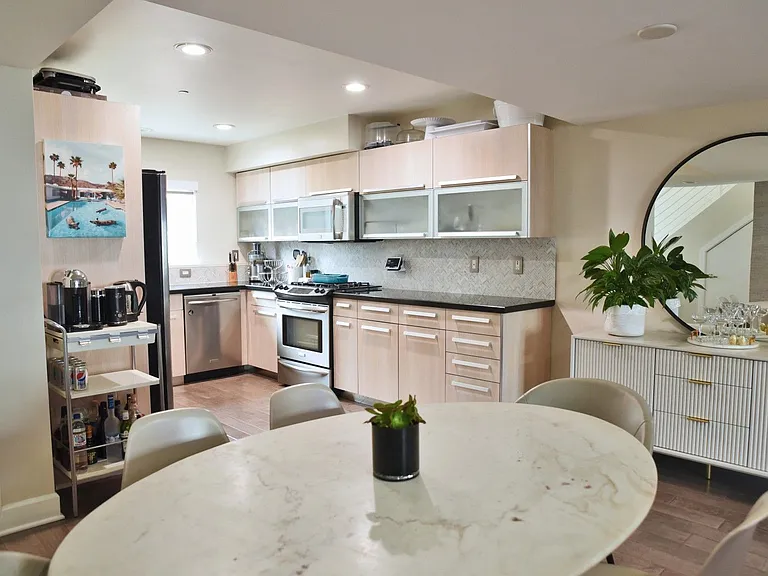 401 N Coast Hwy N #304 — Photo 4