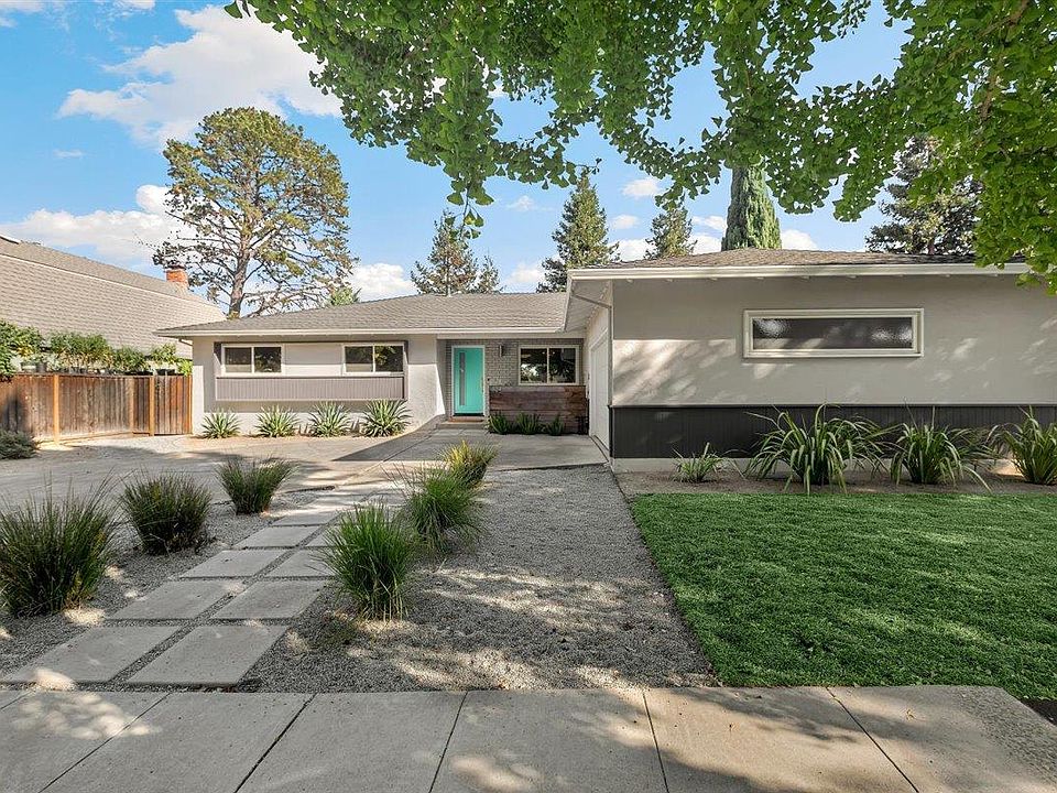 1st image of 824 Piper Ave