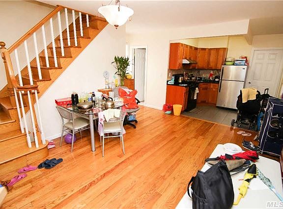 2nd image of 10838 37th Ave