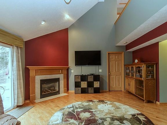 3rd image of 71 Windjammer Ct #20