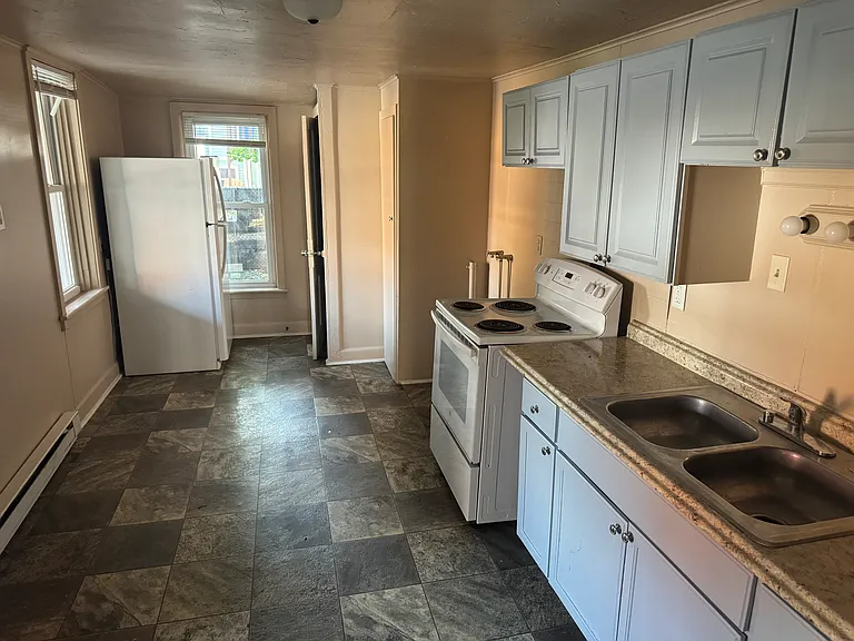 534 Church St — Photo 13