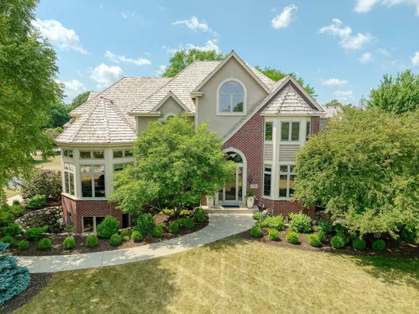 21100 Chancery COURT, Brookfield, WI 53045