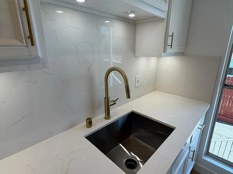 4434 Lowell Ave #1 — Photo 11
