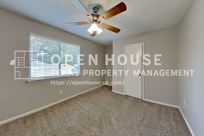 21746 Deep Pines Dr — Photo 15