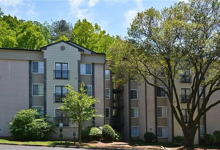 5555 Roswell Rd NE #8 — Photo 22