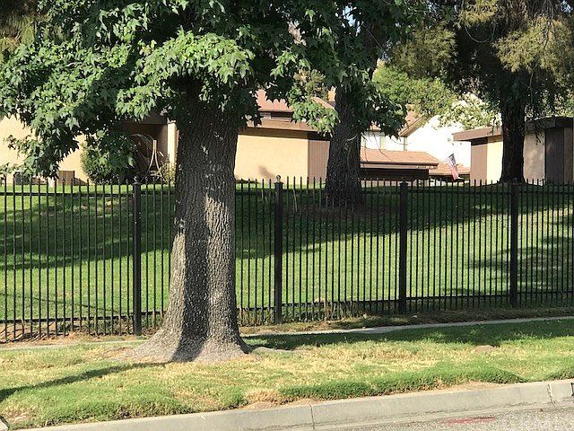 1st image of 2075 Locust Ct