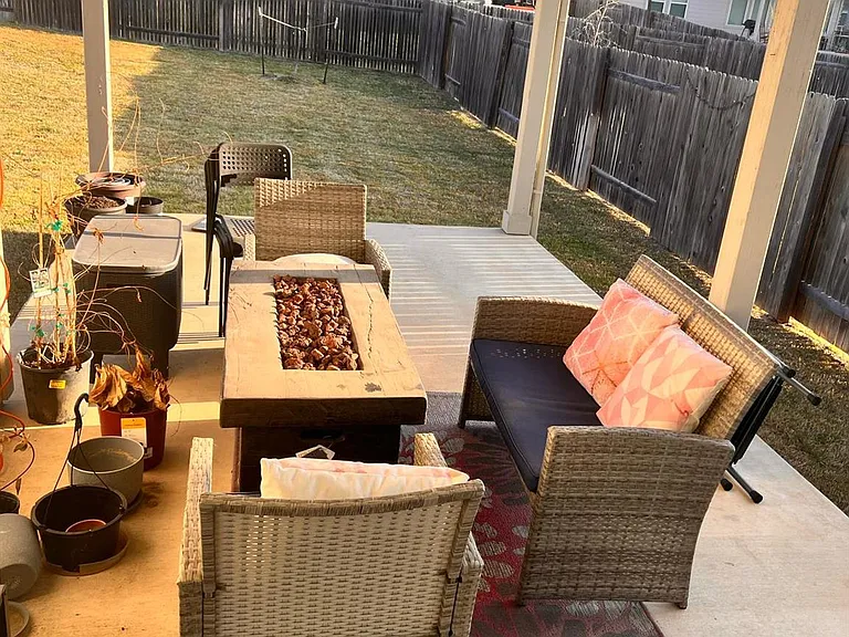 1224 Leaning Oak Ln — Photo 24