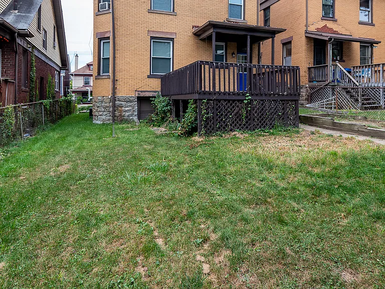 1609 Westfield St — Photo 5