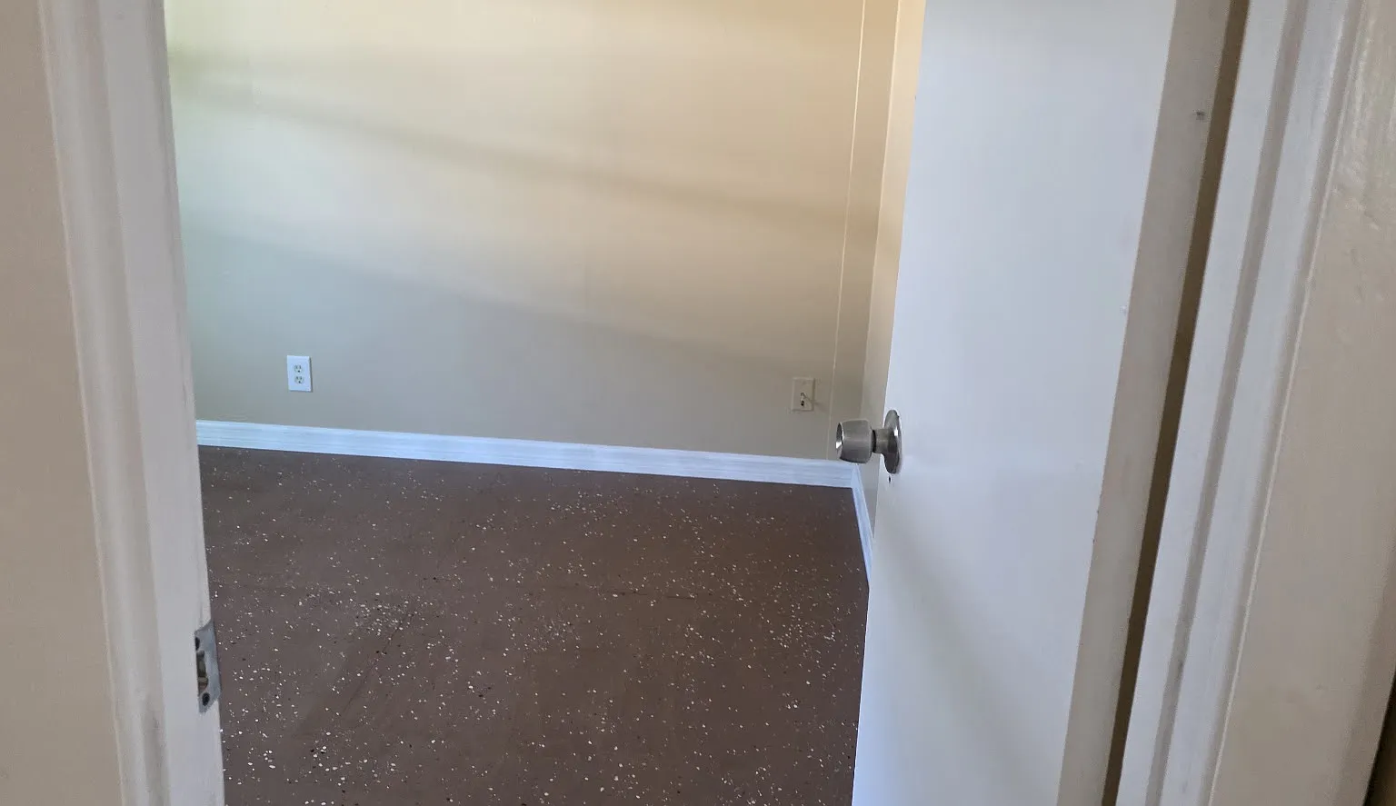 3 bed, $1,250 — Photo 2