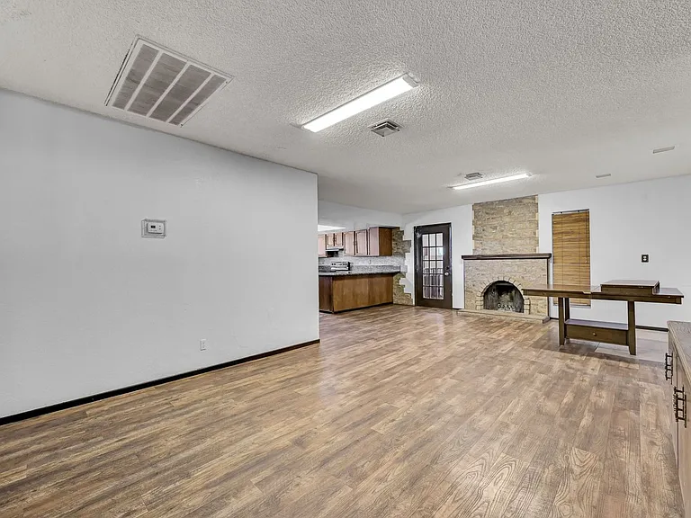 6975 Obannon Dr — Photo 8