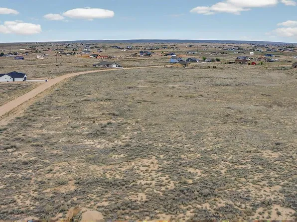 816 E Cholla Dr, Pueblo West, CO 81007