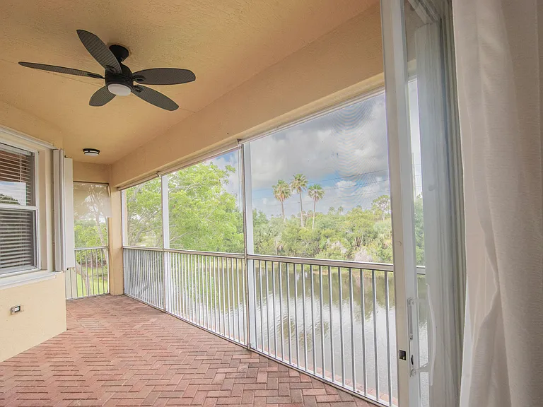 7522 Herrington Ln — Photo 17