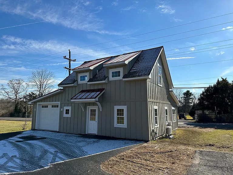 2 Dark Hollow Rd — Photo 4
