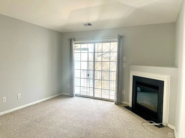 434 Waterford Dr — Photo 8