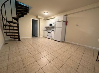 1729 Monument St #1, Philadelphia, PA 19121