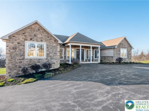 8419 Carpet Rd, New Tripoli, PA 18066