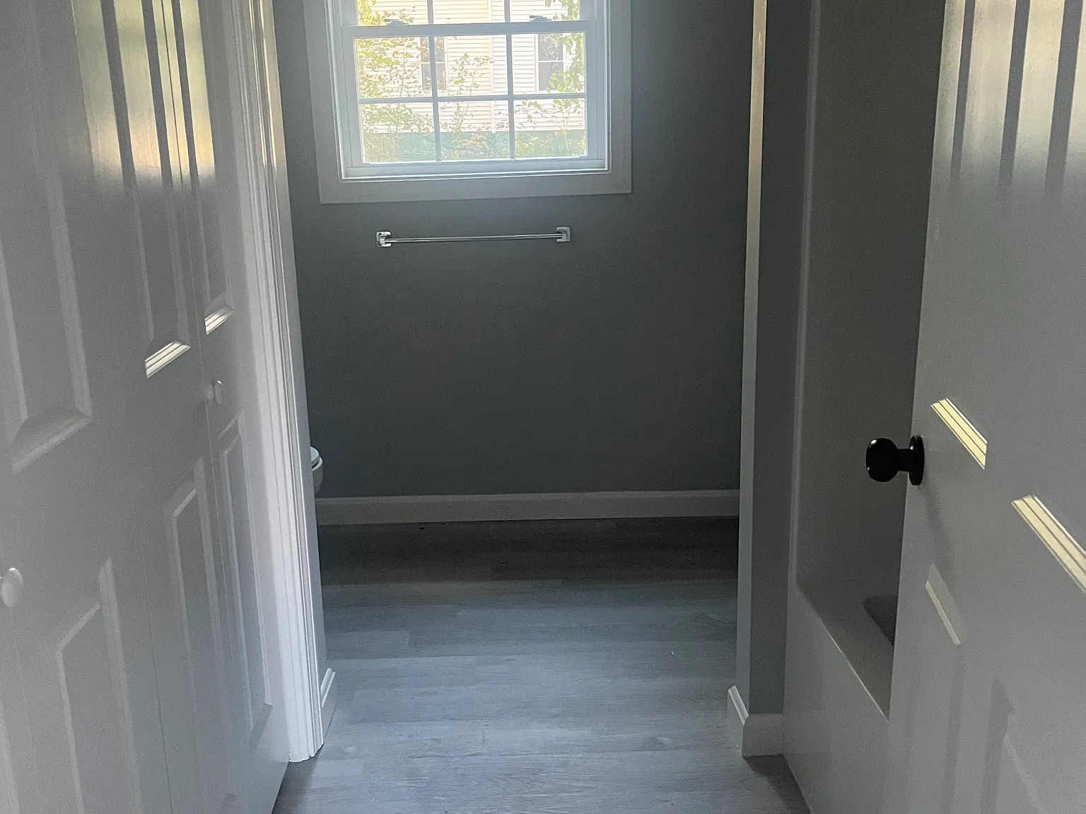 2 bed, 900 sqft, $2,400 — Photo 2