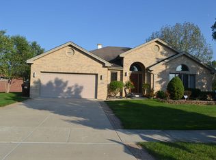 13005 Ridgewood Dr, Palos Park, IL 60464