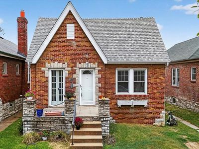 6415 Blow St, Saint Louis, MO, 63109