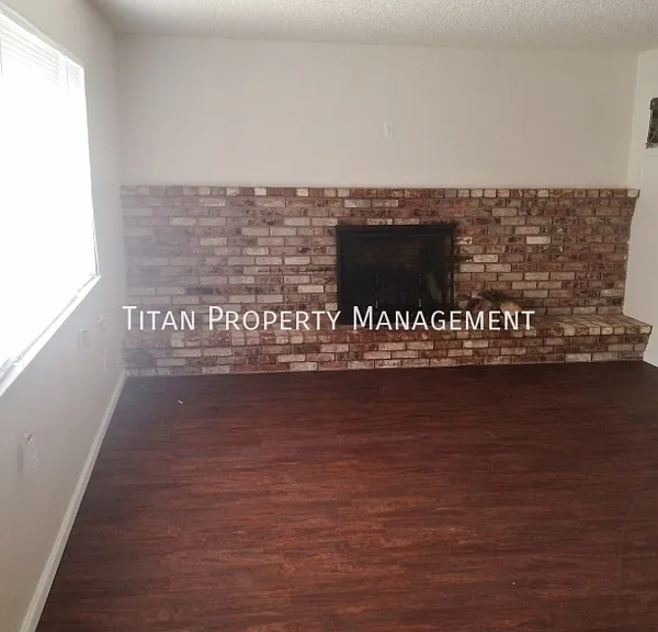 770 Carro Dr #1 — Photo 2