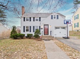 30 Anderson Ave, Holyoke, MA 01040