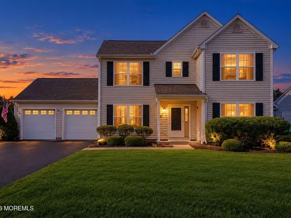 24 Crater Lake Road, Howell, NJ 07731