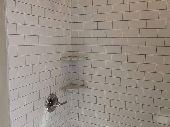 5th image of 1620 Foulkrod St APT A