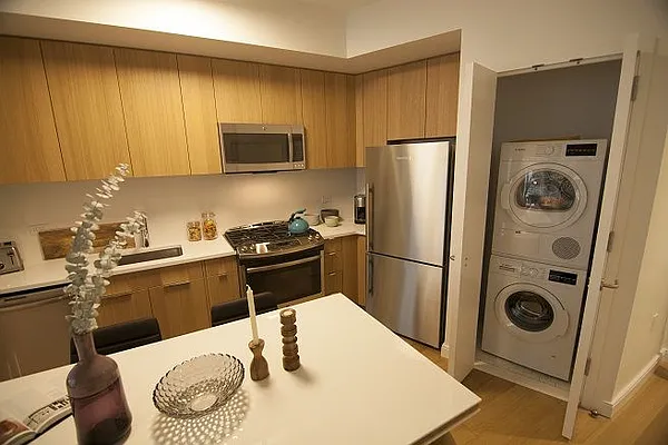 Rented by The Durst Organization | media 12