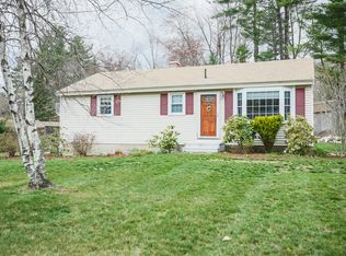 14 May Dr, Merrimack, NH 03054