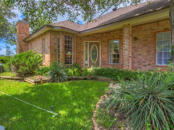 65 Lakeland Dr S, Hilltop Lakes, TX 77871