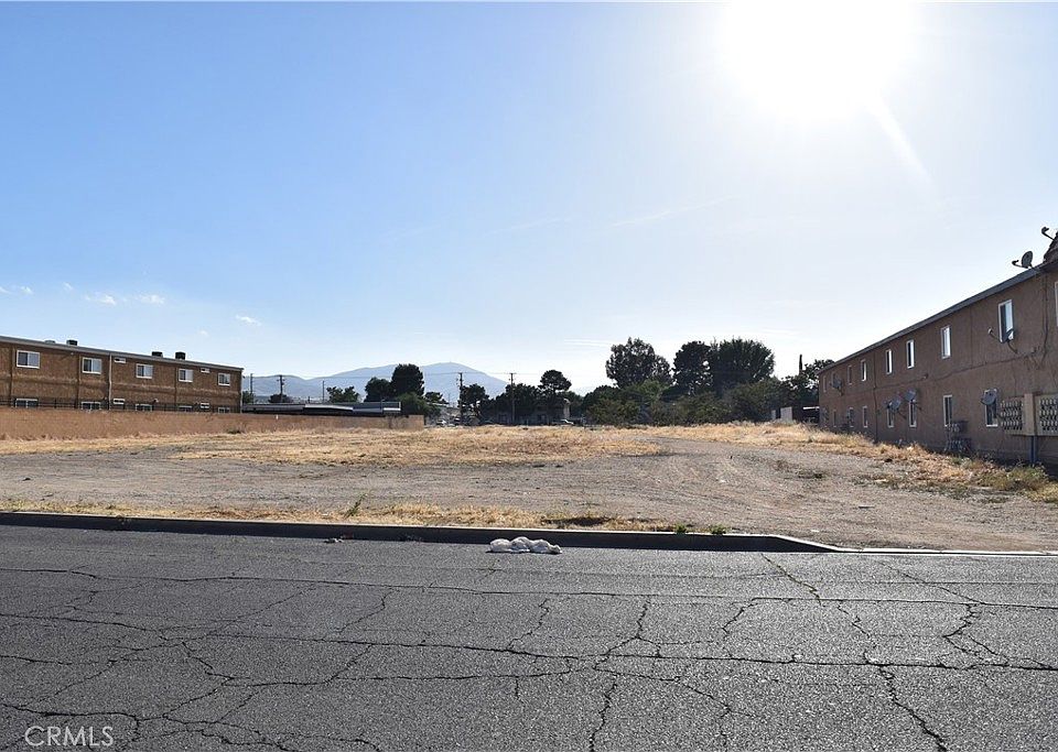 2nd image of 0 E Avenue R Lot 25