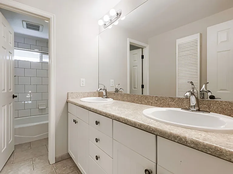 Upstairs Hall Bath
