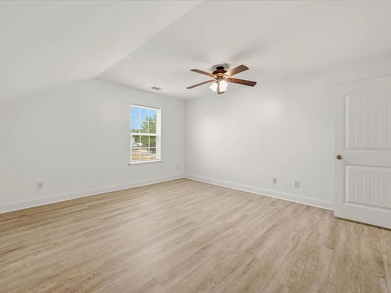 102 Old Mill Rd — Photo 21
